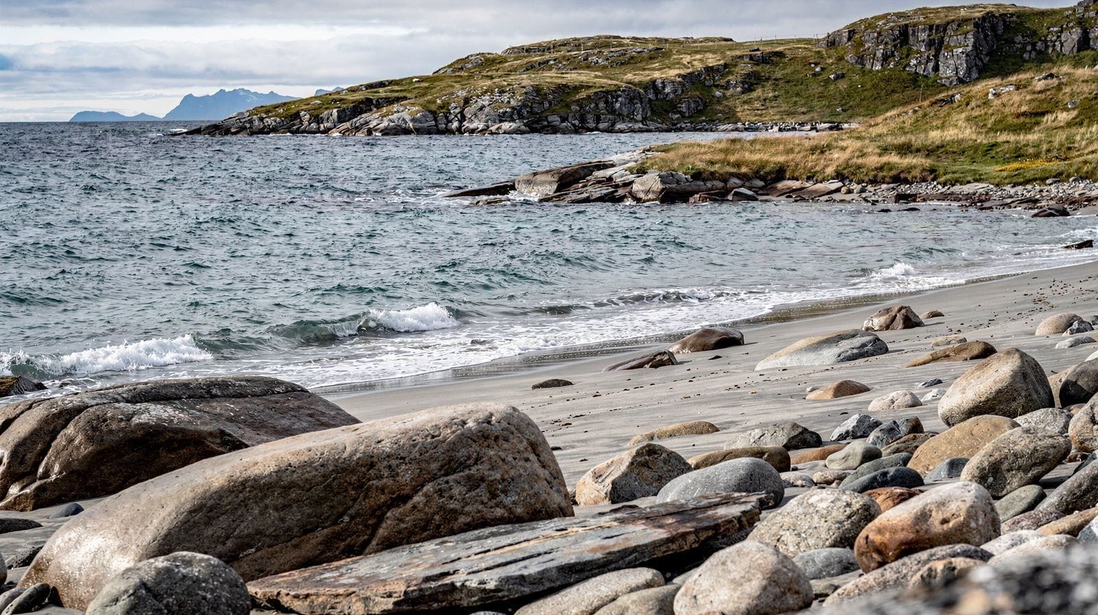Uttakleiv Beach