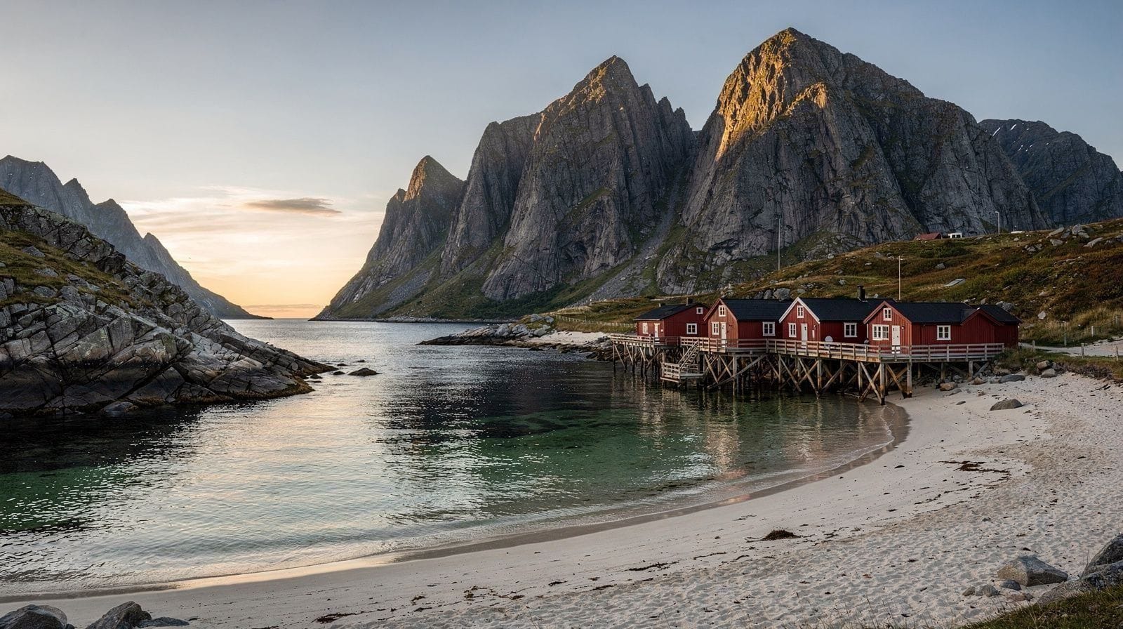 Lofoten's Best Beaches: Haukland, Uttakleiv, Ramberg, Kvalvika