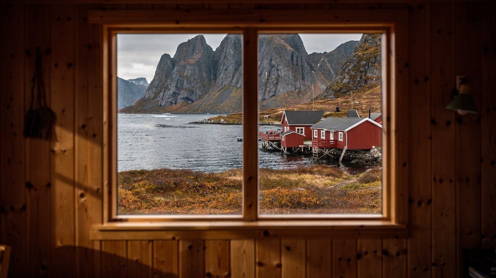 Sleeping in a Rorbu: What It Is, What It Costs, What to Check First
