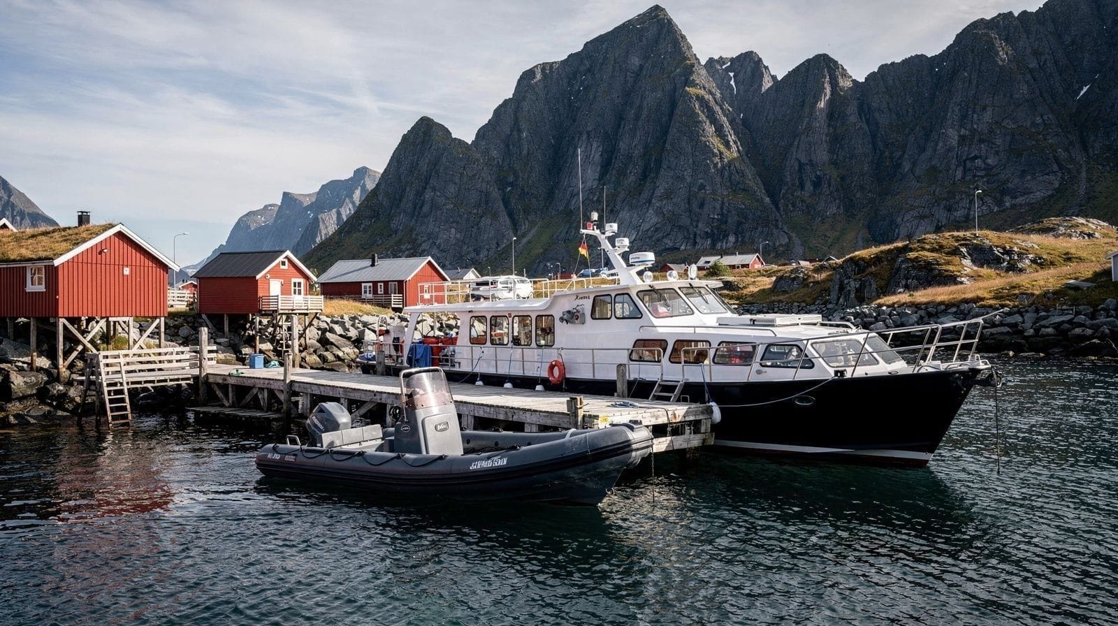 Svolvær vs. Reine: Which Base Fits Your Trip